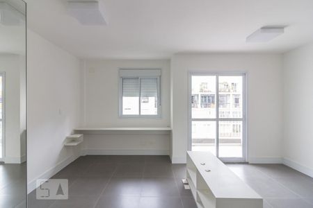 Studio de kitnet/studio para alugar com 1 quarto, 34m² em República, São Paulo