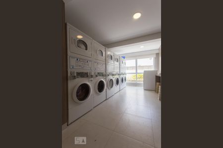 Lavanderia de kitnet/studio para alugar com 1 quarto, 43m² em Consolação, São Paulo