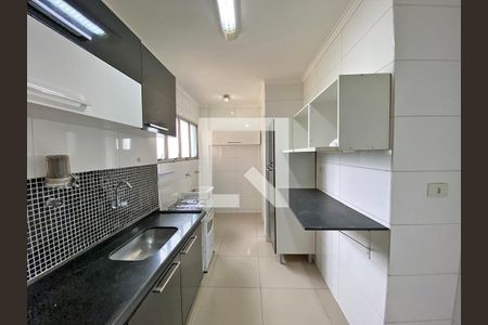 Cozinha de apartamento para alugar com 1 quarto, 50m² em Mooca, São Paulo