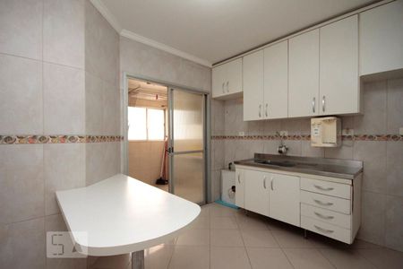 Apartamento à venda com 110m², 3 quartos e 2 vagasCozinha