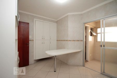 Apartamento à venda com 110m², 3 quartos e 2 vagasCozinha