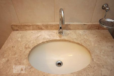 Apartamento à venda com 110m², 3 quartos e 2 vagasBanheiro da Suíte 2