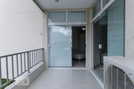 SACADA de apartamento para alugar com 1 quarto, 55m² em Barra da Tijuca, Rio de Janeiro