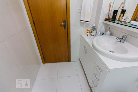 Banheiro de apartamento para alugar com 1 quarto, 47m² em Água Branca, São Paulo