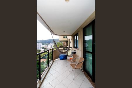 Varanda Sala. de apartamento para alugar com 2 quartos, 76m² em Laranjeiras, Rio de Janeiro