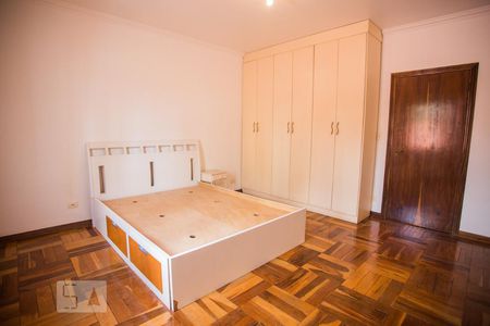 Casa à venda com 174m², 3 quartos e 3 vagas Casa à venda com 174m², 3 quartos e 3 vagasSuíte