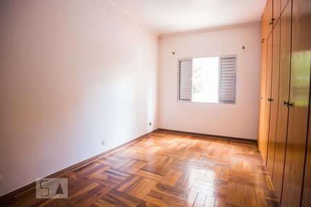 Casa à venda com 174m², 3 quartos e 3 vagas Casa à venda com 174m², 3 quartos e 3 vagasQuarto 2