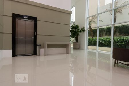 Apartamento à venda com 80m², 2 quartos e 2 vagasHall