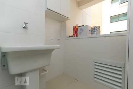 Apartamento à venda com 80m², 2 quartos e 2 vagasÁrea de Serviço
