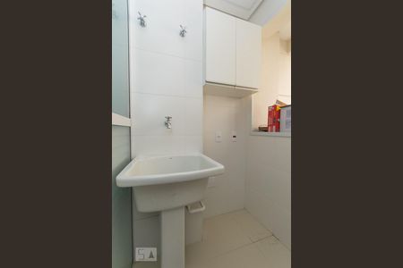 Apartamento à venda com 80m², 2 quartos e 2 vagasÁrea de Serviço