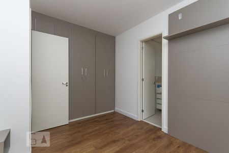 Apartamento à venda com 80m², 2 quartos e 2 vagasSuíte 2