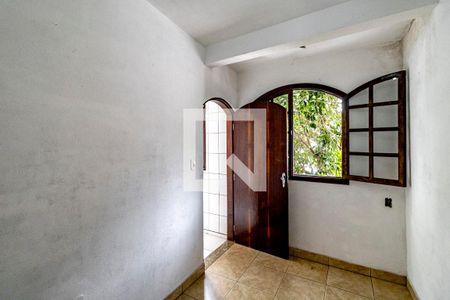 Casa de condomínio à venda com 175m², 5 quartos e 3 vagas Casa de condomínio à venda com 175m², 5 quartos e 3 vagasQuarto 05 de Serviço
