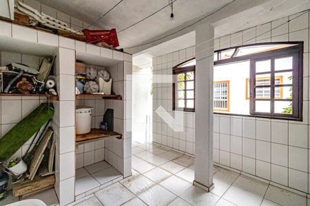 Casa de condomínio à venda com 175m², 5 quartos e 3 vagas Casa de condomínio à venda com 175m², 5 quartos e 3 vagasÁrea de Serviço