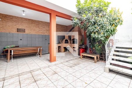 Casa de condomínio à venda com 175m², 5 quartos e 3 vagas Casa de condomínio à venda com 175m², 5 quartos e 3 vagasQuintal e Churrasqueira