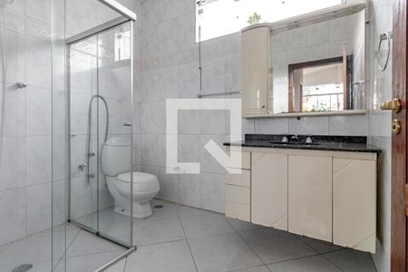 Casa de condomínio à venda com 175m², 5 quartos e 3 vagas Casa de condomínio à venda com 175m², 5 quartos e 3 vagasBanheiro 01 Terceiro Andar