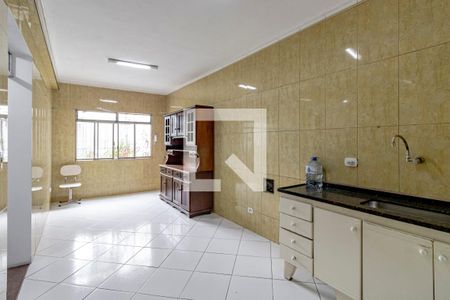 Casa de condomínio à venda com 175m², 5 quartos e 3 vagas Casa de condomínio à venda com 175m², 5 quartos e 3 vagasCozinha Segundo Andar