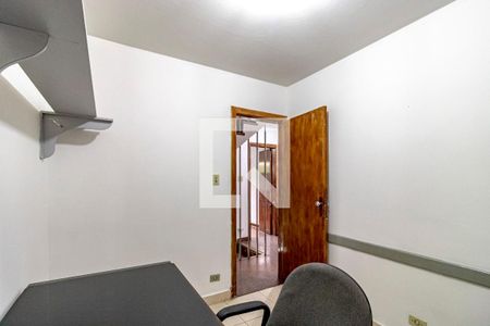 Casa de condomínio à venda com 175m², 5 quartos e 3 vagas Casa de condomínio à venda com 175m², 5 quartos e 3 vagasQuarto 02 Segundo Andar