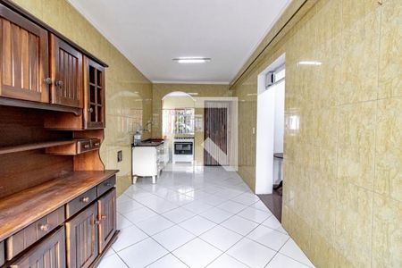 Casa de condomínio à venda com 175m², 5 quartos e 3 vagas Casa de condomínio à venda com 175m², 5 quartos e 3 vagasCozinha Segundo Andar