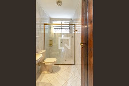 Casa de condomínio à venda com 175m², 5 quartos e 3 vagas Casa de condomínio à venda com 175m², 5 quartos e 3 vagasBanheiro 02 Segundo Andar