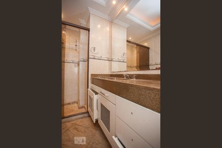 Apartamento para alugar com 131m², 3 quartos e 2 vagasBanheiro Suite