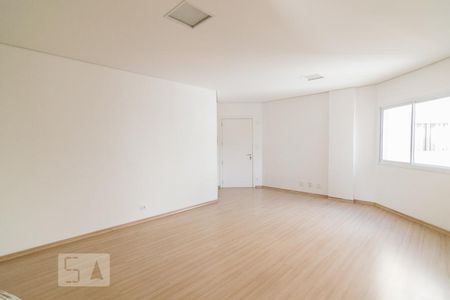 Apartamento para alugar com 83m², 2 quartos e sem vagaSala