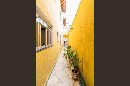 Casa à venda com 198m², 3 quartos e 2 vagas Casa à venda com 198m², 3 quartos e 2 vagasCorredor