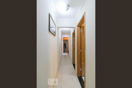 Casa à venda com 198m², 3 quartos e 2 vagas Casa à venda com 198m², 3 quartos e 2 vagascorredor