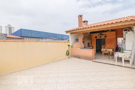 Casa à venda com 198m², 3 quartos e 2 vagas Casa à venda com 198m², 3 quartos e 2 vagasTerraço