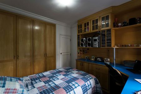 Apartamento à venda com 200m², 4 quartos e 4 vagasQuarto 2