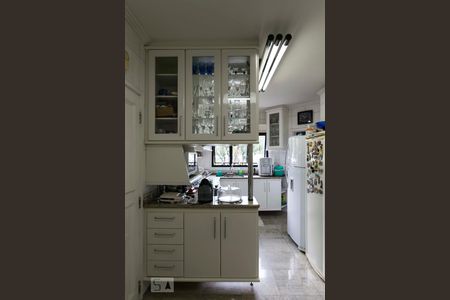 Apartamento à venda com 200m², 4 quartos e 4 vagasCozinha (Armários)