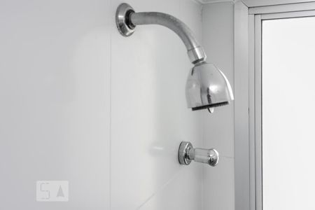 Banheiro de apartamento à venda com 2 quartos, 48m² em Super Quadra Morumbi, São Paulo