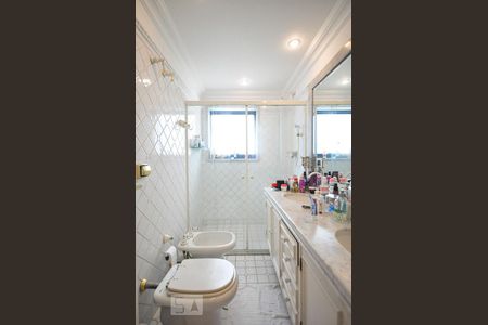 Apartamento para alugar com 234m², 3 quartos e 4 vagasbanheiro suíte 3