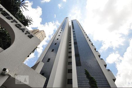 Apartamento para alugar com 234m², 3 quartos e 4 vagasfachada