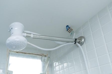 Casa à venda com 100m², 1 quarto e sem vaga Casa à venda com 100m², 1 quarto e sem vagaDetalhe do Banheiro