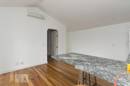 Casa à venda com 100m², 1 quarto e sem vaga Casa à venda com 100m², 1 quarto e sem vagaCozinha