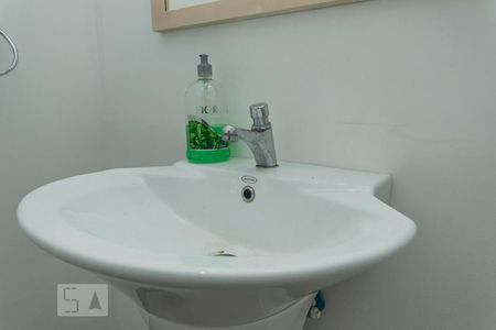Casa à venda com 100m², 1 quarto e sem vaga Casa à venda com 100m², 1 quarto e sem vagaDetalhe do Lavabo