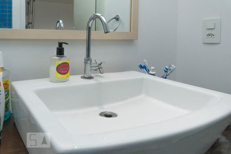 Casa à venda com 100m², 1 quarto e sem vaga Casa à venda com 100m², 1 quarto e sem vagaDetalhe do Banheiro