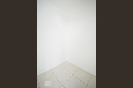 Apartamento à venda com 74m², 2 quartos e 2 vagasQuarto Serviço