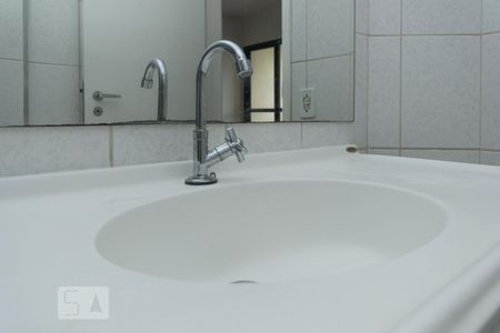 Detalhe do Banheiro de apartamento para alugar com 3 quartos, 73m² em Lapa, São Paulo
