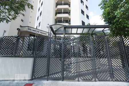 Apartamento para alugar com 73m², 3 quartos e 1 vaga Apartamento para alugar com 73m², 3 quartos e 1 vagaFachada