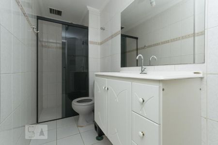 Banheiro de apartamento para alugar com 3 quartos, 73m² em Lapa, São Paulo