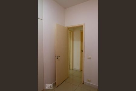 Quarto de apartamento à venda com 3 quartos, 72m² em Lagoa, Rio de Janeiro