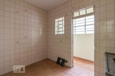 Cozinha de apartamento para alugar com 1 quarto, 80m² em República, São Paulo