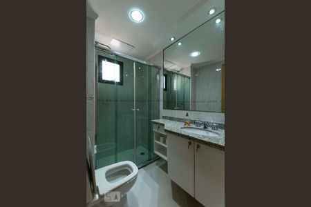 Banheiro social de apartamento para alugar com 3 quartos, 108m² em Saúde, São Paulo