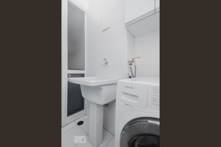 Apartamento para alugar com 72m², 2 quartos e 2 vagas Apartamento para alugar com 72m², 2 quartos e 2 vagasÁrea de serviço