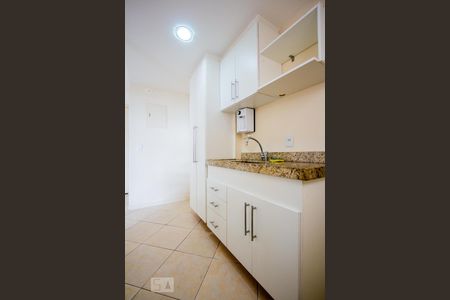 Cozinha de apartamento para alugar com 2 quartos, 75m² em Botafogo, Rio de Janeiro