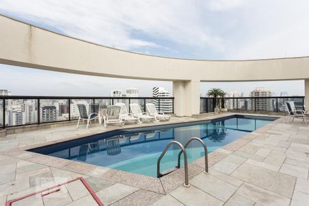 Piscina de kitnet/studio para alugar com 1 quarto, 27m² em Indianópolis, São Paulo