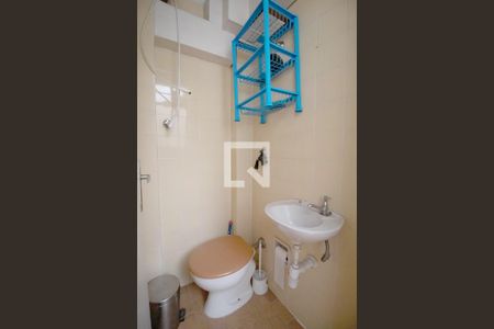 Apartamento para alugar com 93m², 3 quartos e 2 vagasBanheiro de Serviço