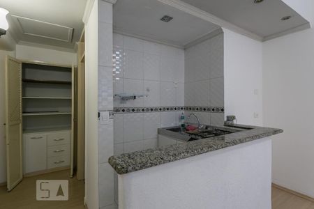 Cozinha de kitnet/studio à venda com 1 quarto, 25m² em República, São Paulo