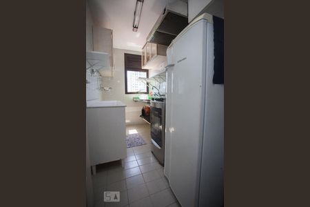 Cozinha de apartamento para alugar com 2 quartos, 72m² em Barra da Tijuca, Rio de Janeiro
